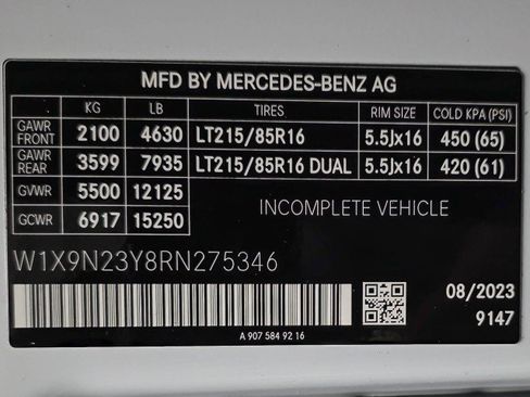 Used 2024 Mercedes-Benz Sprinter 4500 image 32