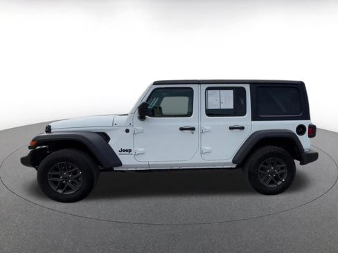 Used 2025 Jeep Wrangler Unlimited Sport AWD/4WD image 9