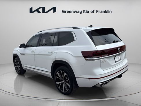 Used 2024 Volkswagen Atlas SEL Premium R-Line AWD/4WD image 5