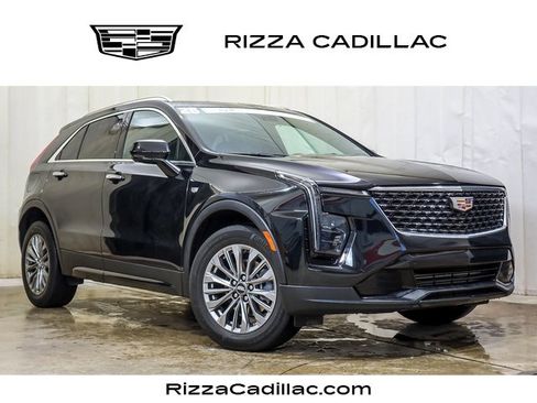 Certified 2025 Cadillac XT4 Premium Luxury image 1
