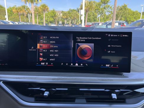 Certified 2024 BMW X7 M60i w/ Executive Package image 23