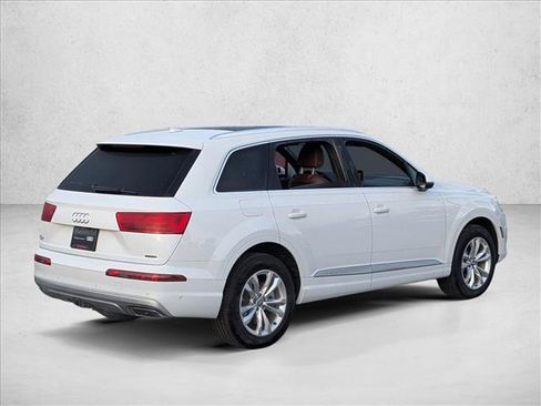 Used 2019 Audi Q7 Premium Plus image 5