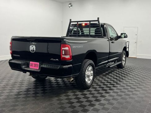 Used 2022 RAM 2500 Big Horn w/ Level C Equiment Group AWD/4WD image 8