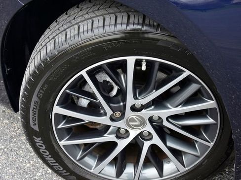 Used 2018 Lexus ES 350 w/ Luxury Package w/Wood Trim image 36