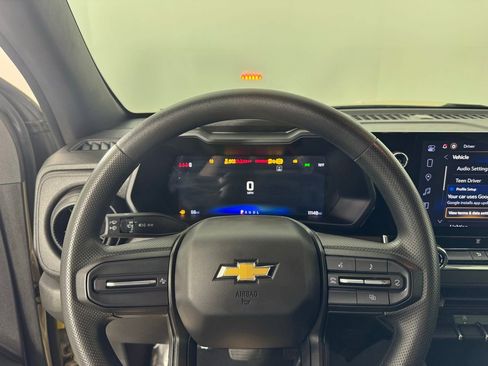 Used 2024 Chevrolet Colorado W/T RWD image 27