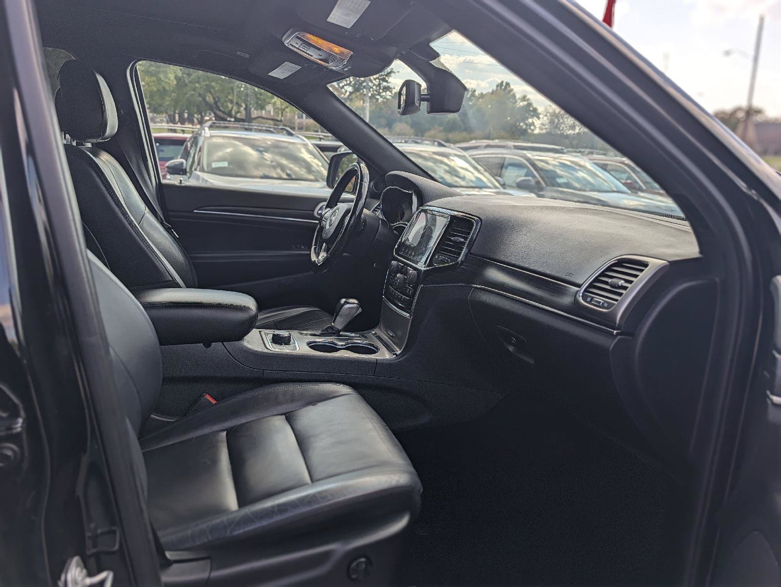 Used 2020 Jeep Grand Cherokee Limited AWD/4WD image 20