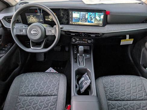New 2026 Nissan Kicks SV FWD image 8
