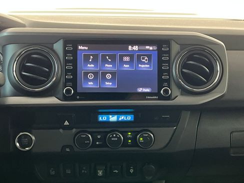 Used 2022 Toyota Tacoma TRD Sport w/ Technology Package RWD image 20