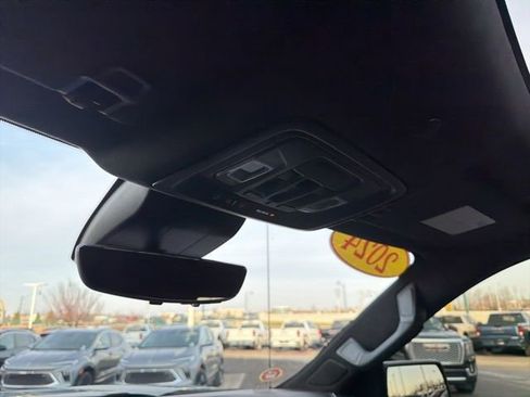 Used 2024 GMC Sierra 1500 Denali Ultimate image 31