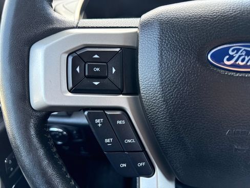 Used 2018 Ford F150 Lariat w/ Equipment Group 502A Luxury AWD/4WD image 15
