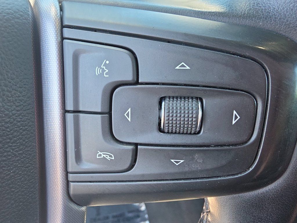 Used 2024 GMC Sierra 1500 SLT AWD/4WD image 22