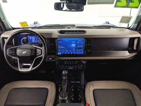 Certified 2022 Ford Bronco Wildtrak AWD/4WD image 7