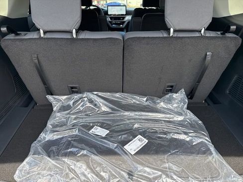 New 2026 Ford Explorer Active RWD image 17