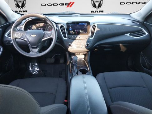 Used 2024 Chevrolet Malibu LT image 8