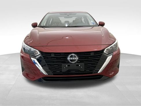 Used 2024 Nissan Sentra SV w/ SV Premium Package image 9