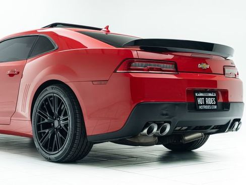 Used 2014 Chevrolet Camaro SS w/ RS Package image 19