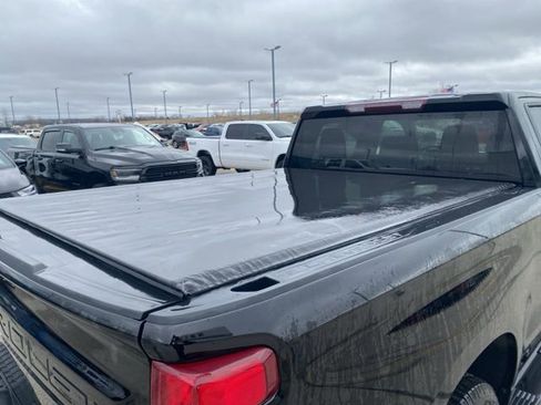 Used 2022 Chevrolet Silverado 1500 RST image 6