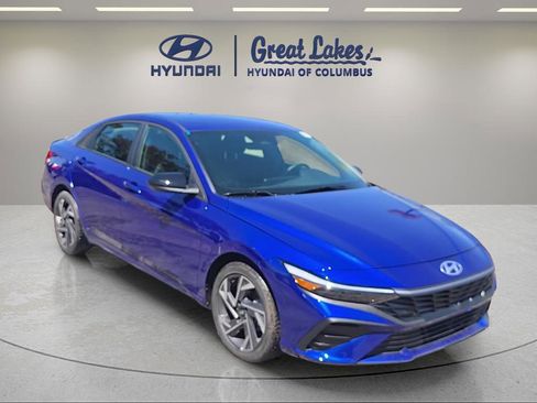 Certified 2025 Hyundai Elantra Sport FWD image 7