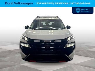 Used 2025 Nissan Rogue SV video 3