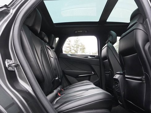 Used 2019 Lincoln MKC Reserve w/ MKC Climate Package image 40