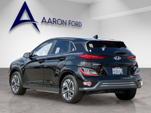 Used 2023 Hyundai Kona Limited w/ Cargo Package FWD image 4