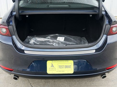 Used 2025 MAZDA MAZDA3 s image 8