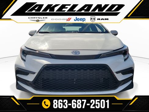 Used 2025 Toyota Corolla SE FWD image 2