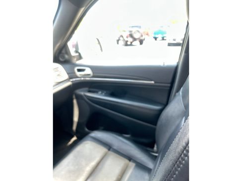 Used 2022 Jeep Grand Cherokee Limited AWD/4WD image 12