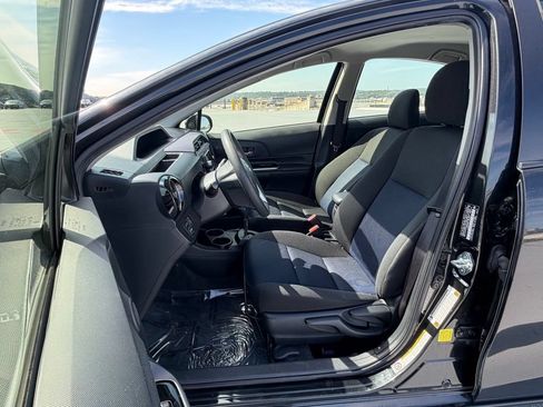 Used 2015 Toyota Prius C Two FWD image 10