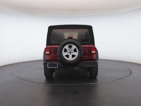 Used 2021 Jeep Wrangler Unlimited Sport image 24