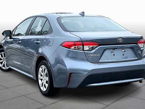 Used 2021 Toyota Corolla LE image 12