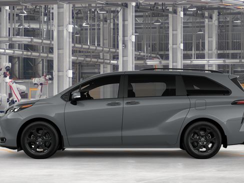 New 2026 Toyota Sienna XLE Woodland Edition AWD/4WD image 6
