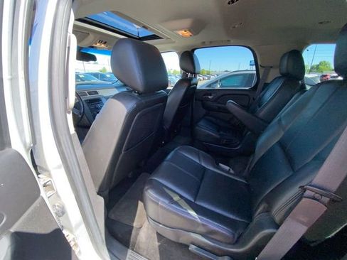 Used 2011 Chevrolet Tahoe LT w/ Luxury Package AWD/4WD image 20