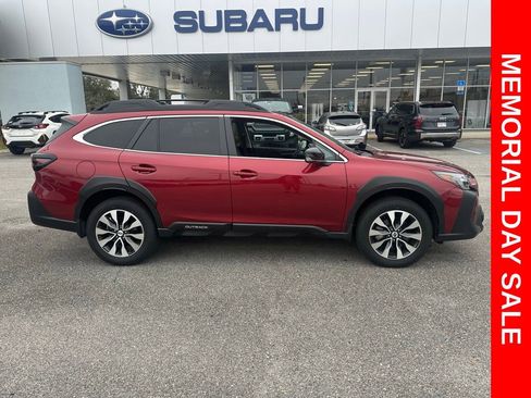 Used 2025 Subaru Outback Limited AWD/4WD image 1