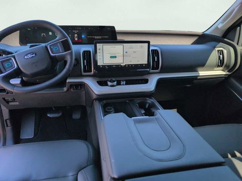 New 2026 Ford Expedition Max Active RWD image 5
