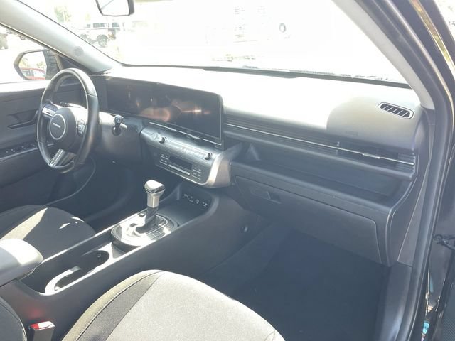 Used 2025 Hyundai Kona SEL FWD image 28