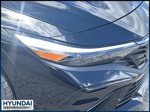 New 2026 Hyundai Elantra Limited FWD image 10
