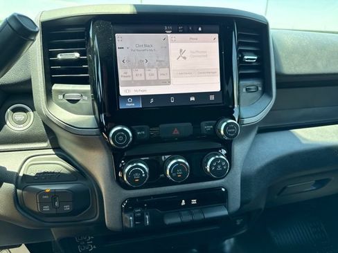 New 2026 RAM 2500 Tradesman w/ Chrome Appearance Group AWD/4WD image 34