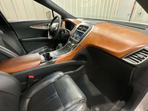 Used 2017 Lincoln MKX Black Label w/ Driver Assistance Package image 14