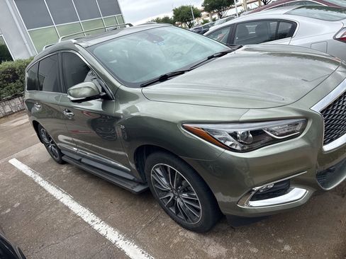 Used 2017 INFINITI QX60 FWD w/ Deluxe Technology Package image 2
