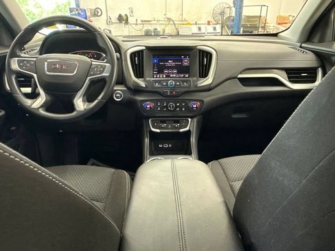 Used 2023 GMC Terrain SLE w/ Driver Convenience Package AWD/4WD image 18