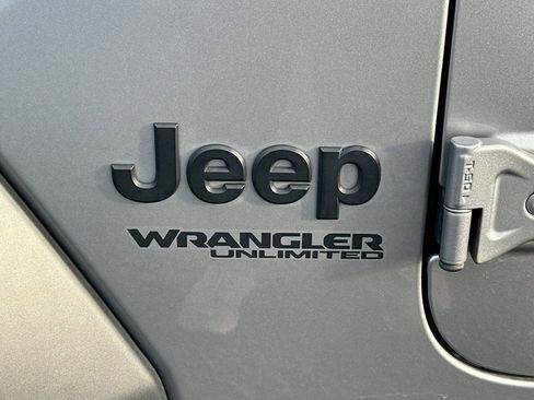 Used 2021 Jeep Wrangler Unlimited Sport image 6