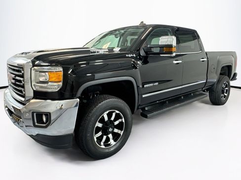 Used 2018 GMC Sierra 2500 SLT w/ Duramax Plus Package image 1