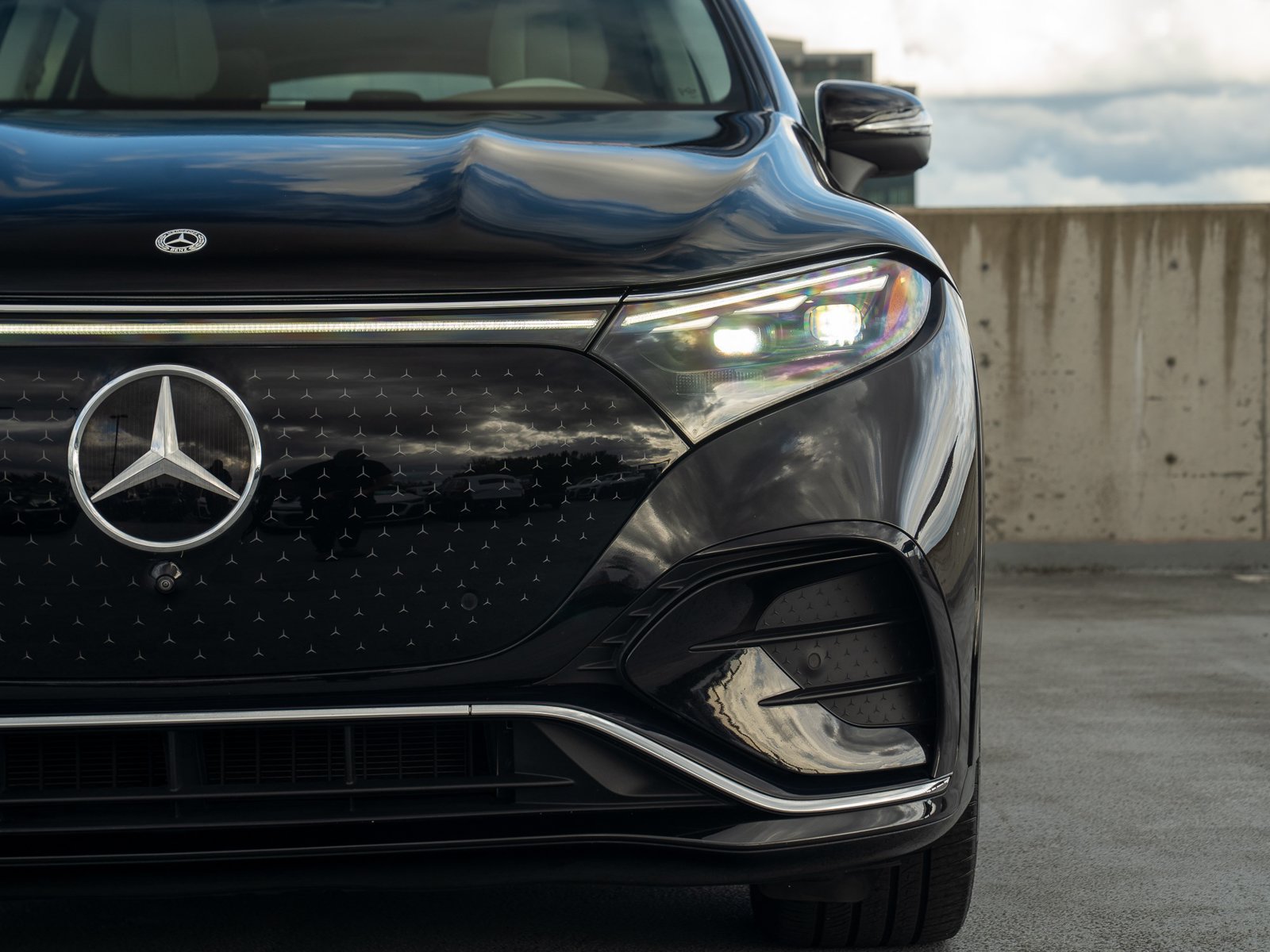 Used 2023 Mercedes-Benz EQS 580 4MATIC SUV image 9