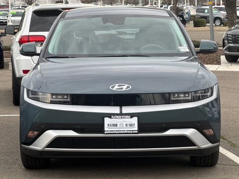 New 2026 Hyundai Ioniq 5 SE image 6