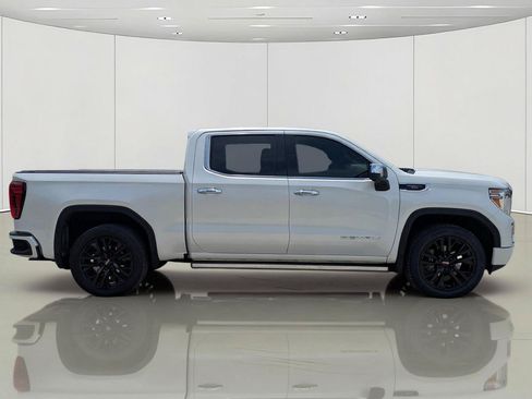 Used 2022 GMC Sierra 1500 Denali w/ Denali Reserve Package AWD/4WD image 5