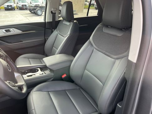 New 2026 Ford Explorer Active w/ Active Comfort Package image 19