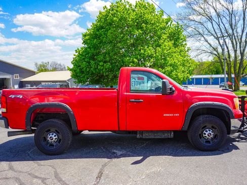 Used 2012 GMC Sierra 2500 W/T w/ Snow Plow Prep Package AWD/4WD image 2