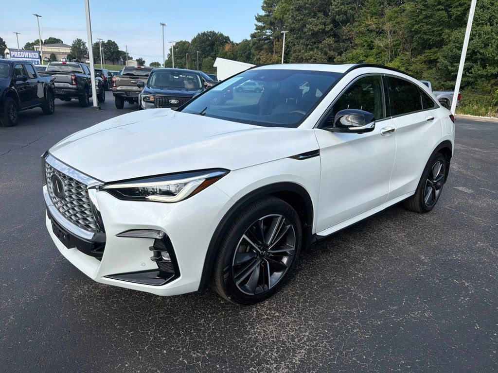 Used 2023 INFINITI QX55 Essential AWD/4WD image 7