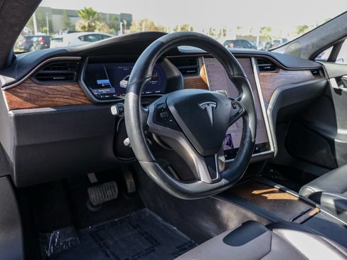 Used 2018 Tesla Model S 75D AWD/4WD image 15